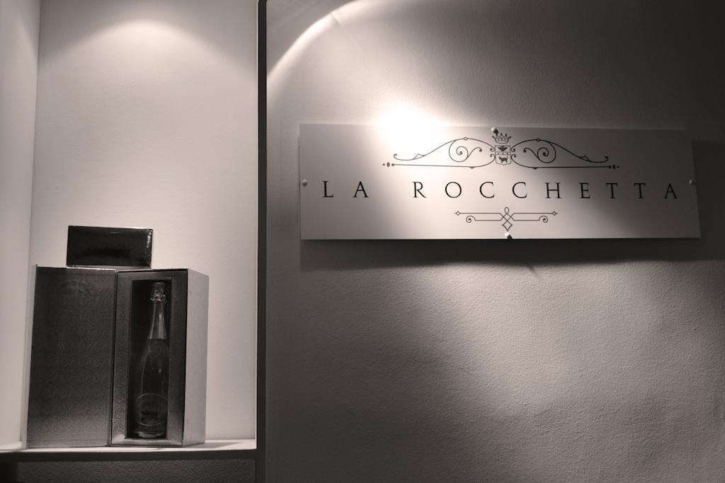 Hotel Sebino Sarnico Bagian luar foto