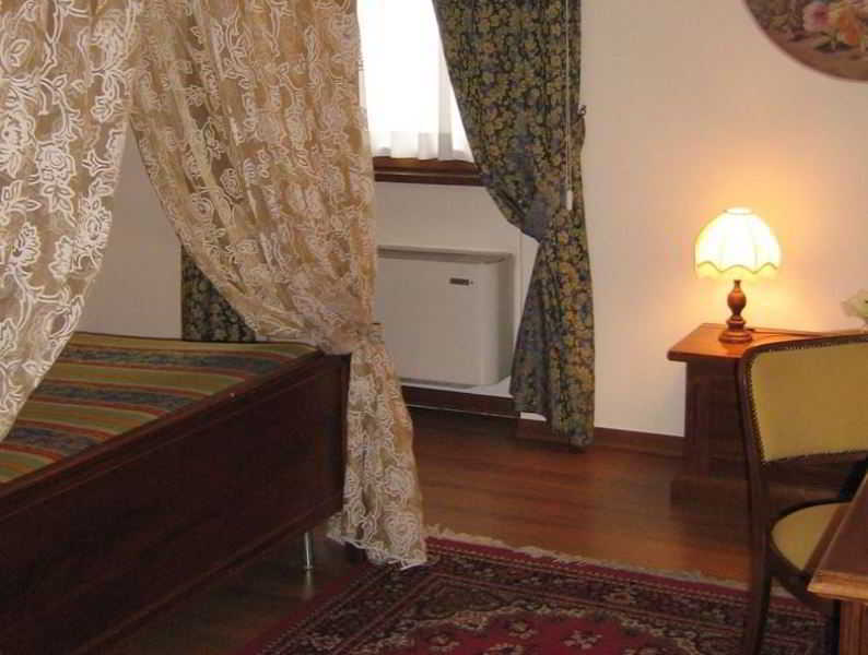 Hotel Sebino Sarnico Bagian luar foto