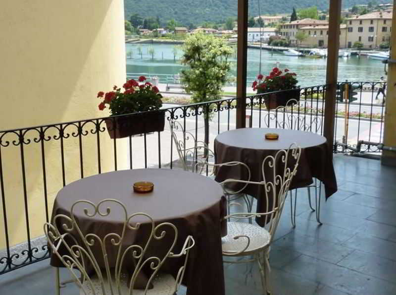 Hotel Sebino Sarnico Bagian luar foto