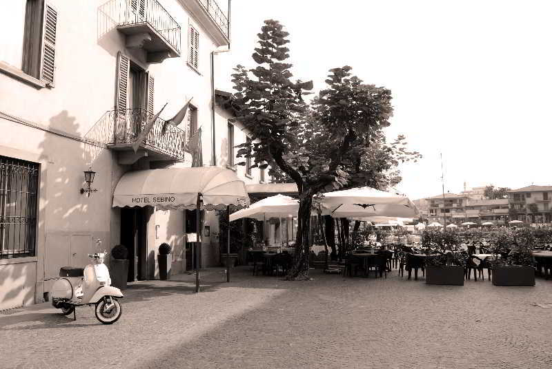 Hotel Sebino Sarnico Bagian luar foto
