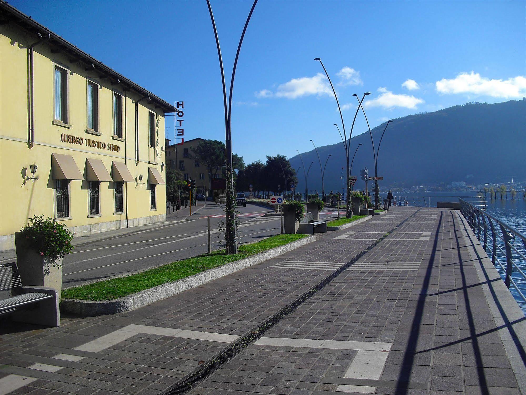 Hotel Sebino Sarnico Bagian luar foto